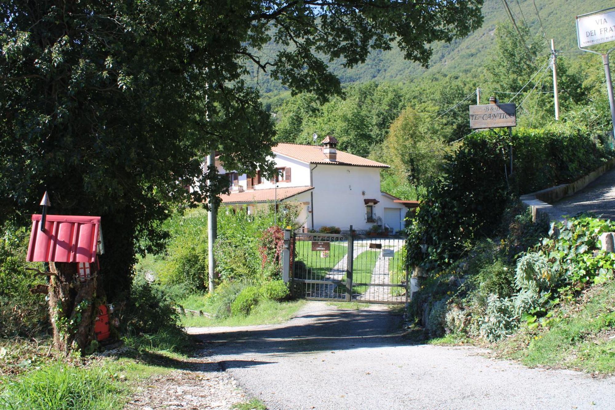 Greccio B&B Il Cantico מראה חיצוני תמונה